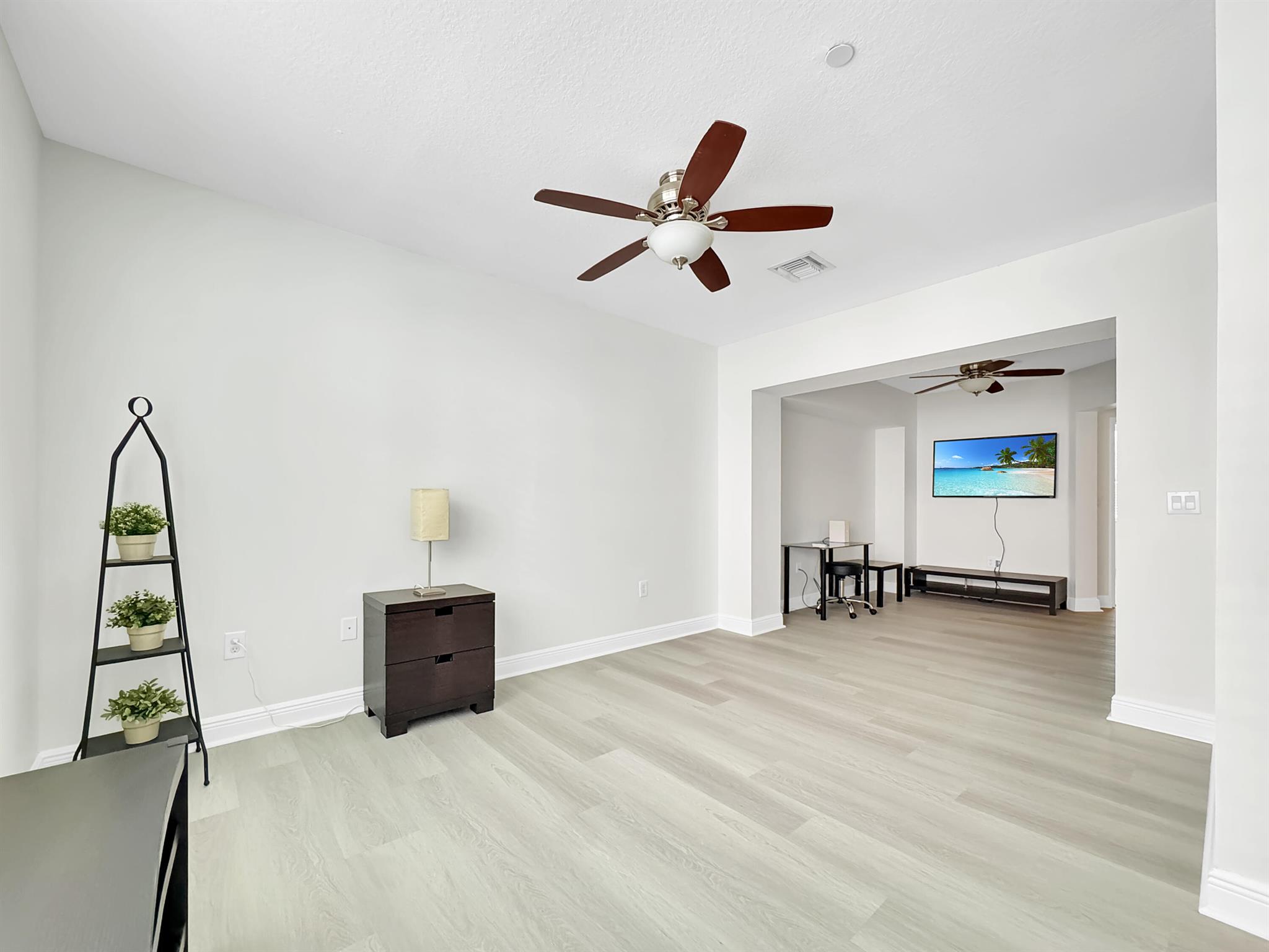 1033 NE 17th Way #602 Fort Lauderdale, FL 33304