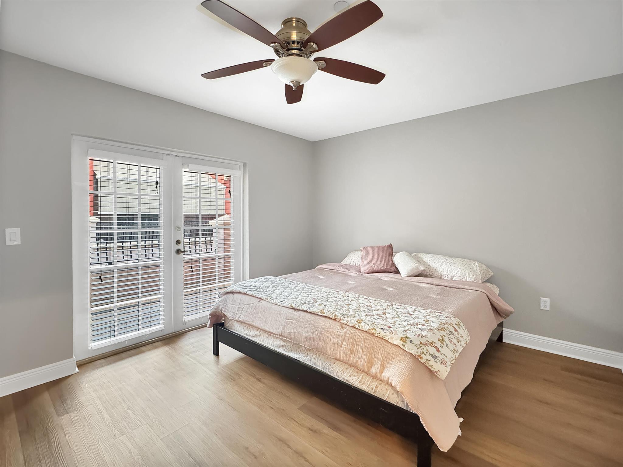 1033 NE 17th Way #602 Fort Lauderdale, FL 33304