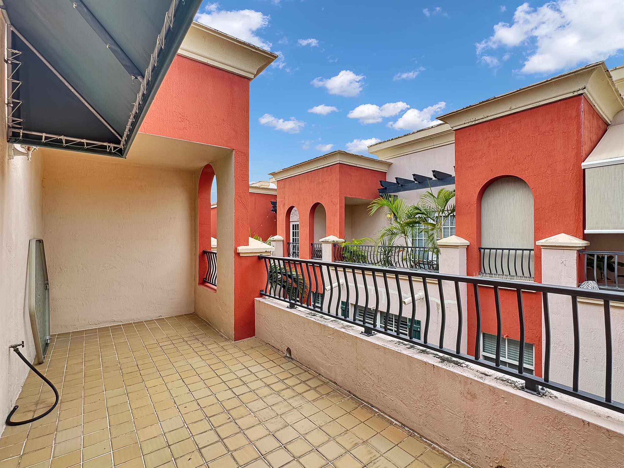 1033 NE 17th Way #602 Fort Lauderdale, FL 33304