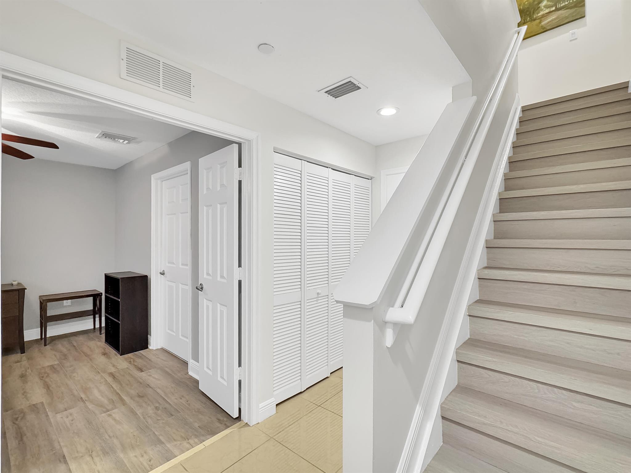 1033 NE 17th Way #602 Fort Lauderdale, FL 33304