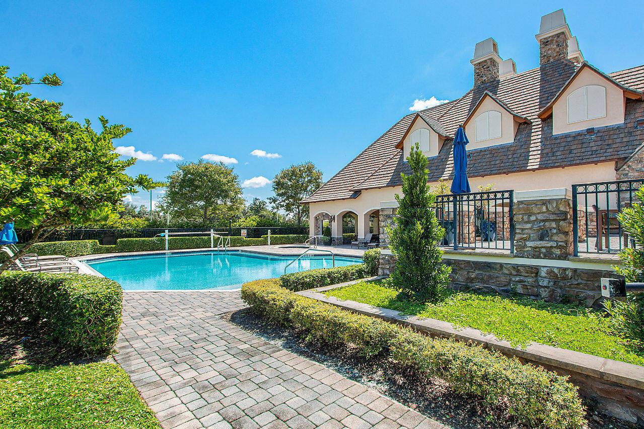 8988 Stone Pier Dr Boynton Beach, FL 33472