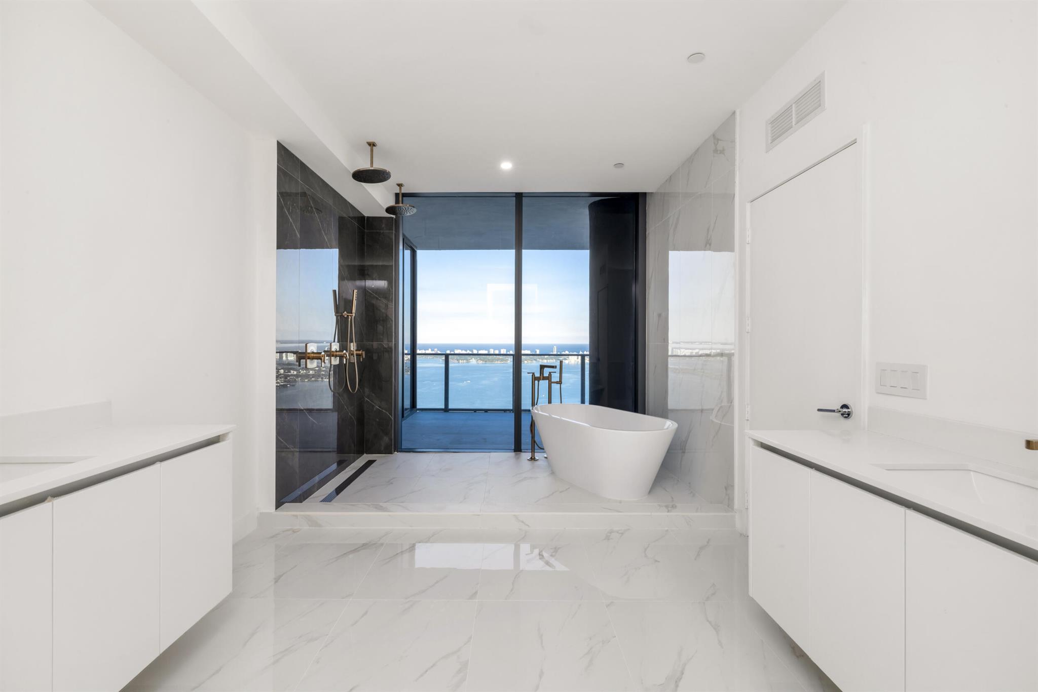 700 NE 24th St #Penthouse Mansion-6003 Miami, FL 33137