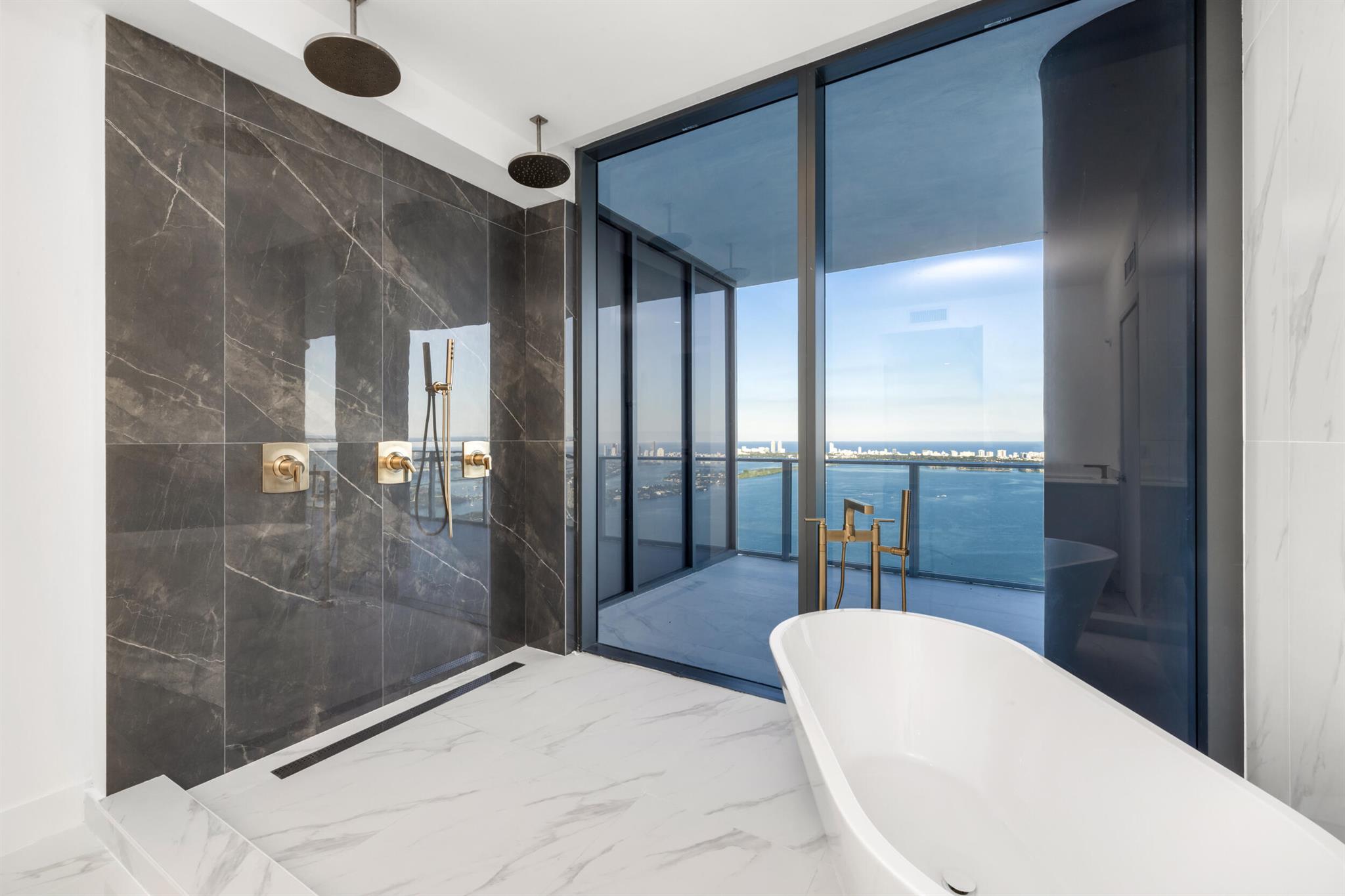 700 NE 24th St #Penthouse Mansion-6003 Miami, FL 33137