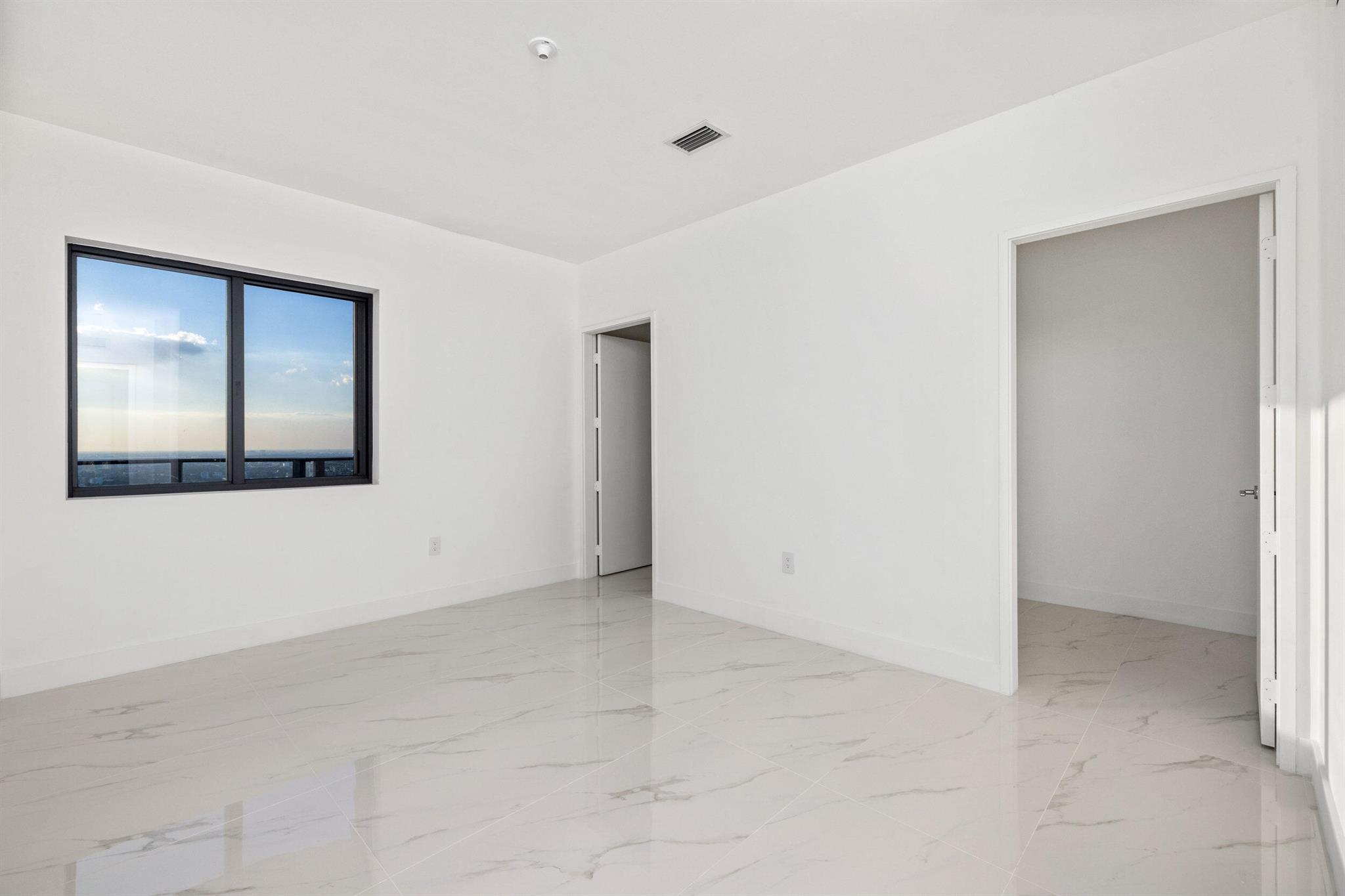 700 NE 24th St #Penthouse Mansion-6003 Miami, FL 33137