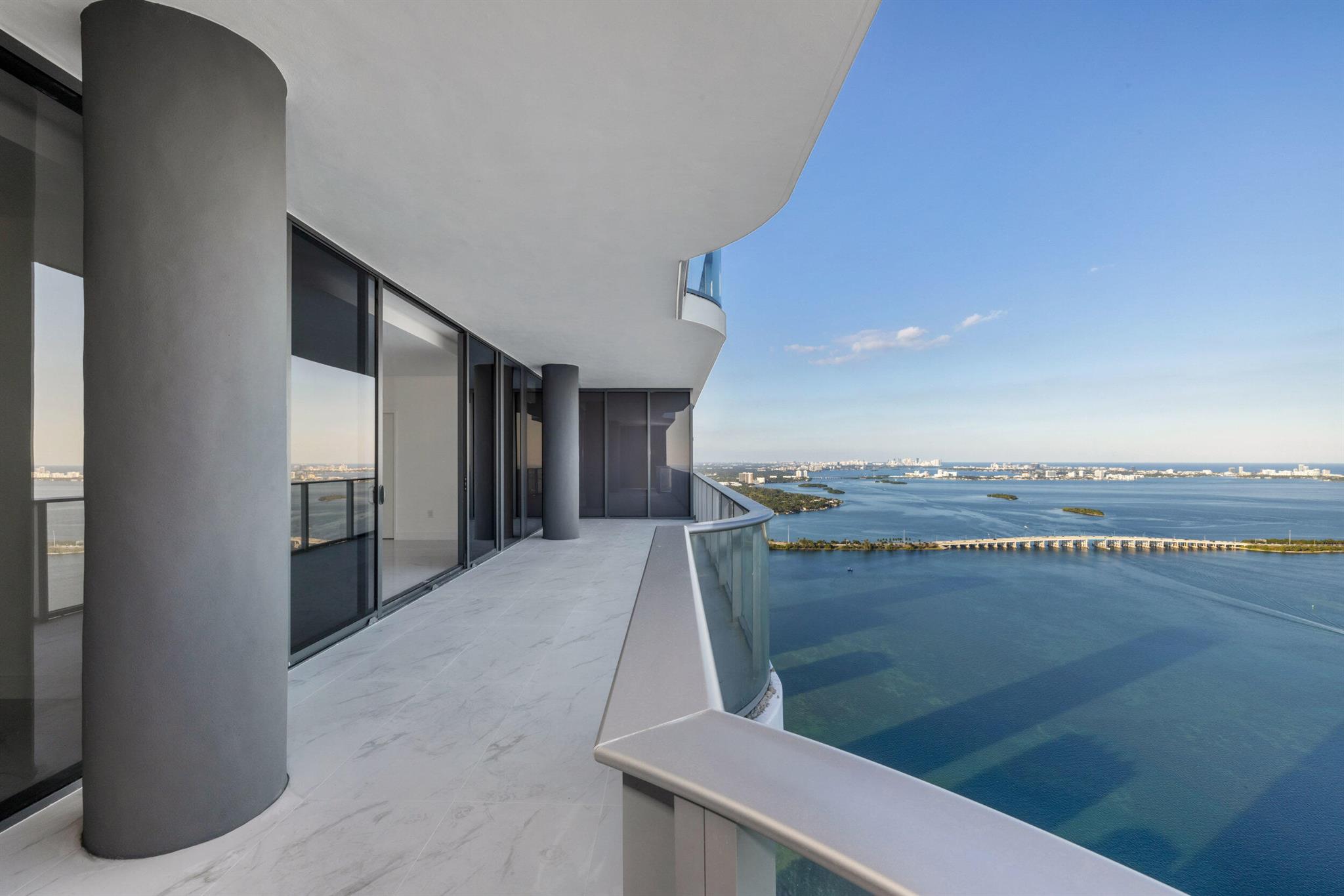 700 NE 24th St #Penthouse Mansion-6003 Miami, FL 33137