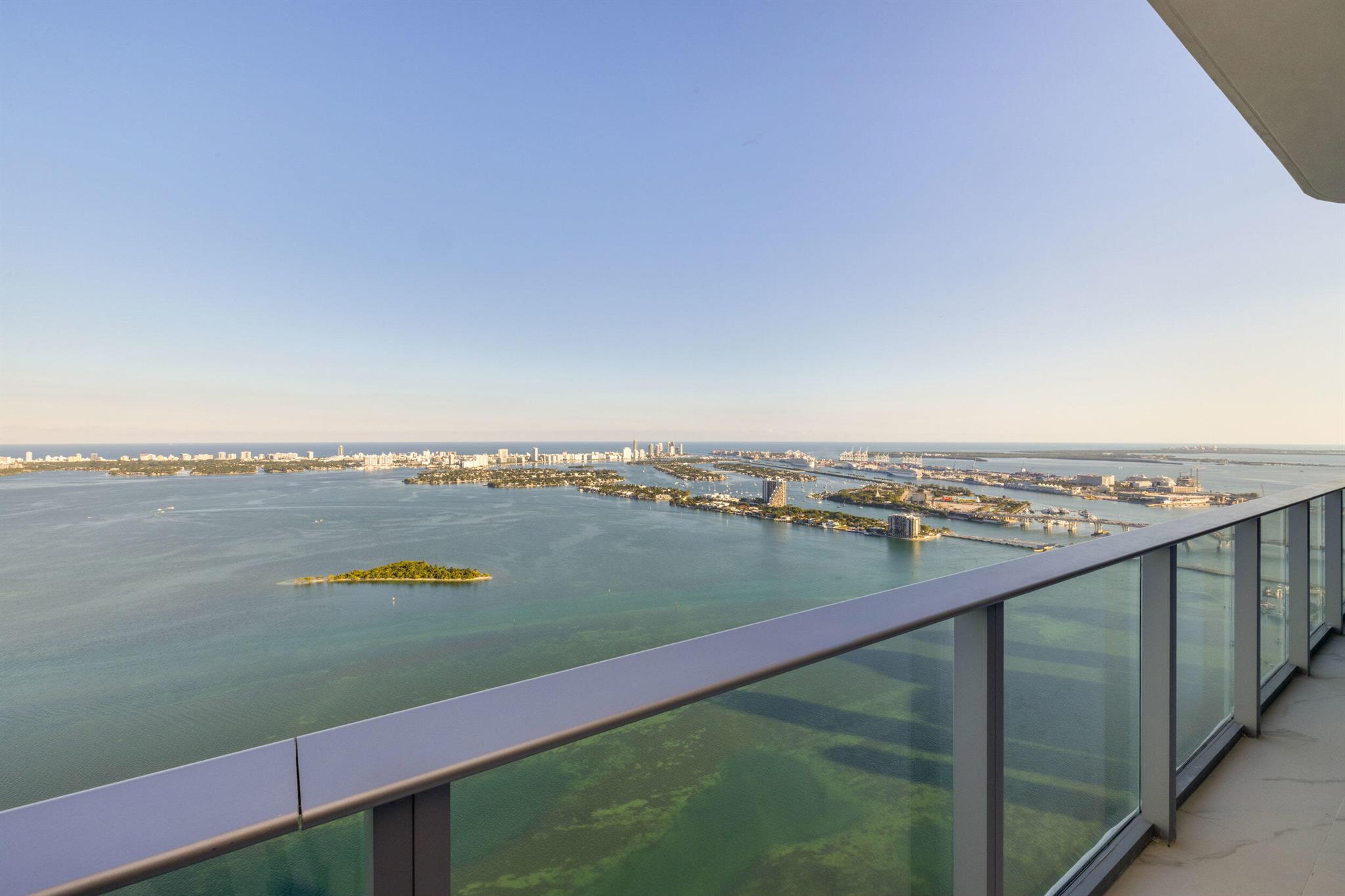 700 NE 24th St #Penthouse Mansion-6003 Miami, FL 33137