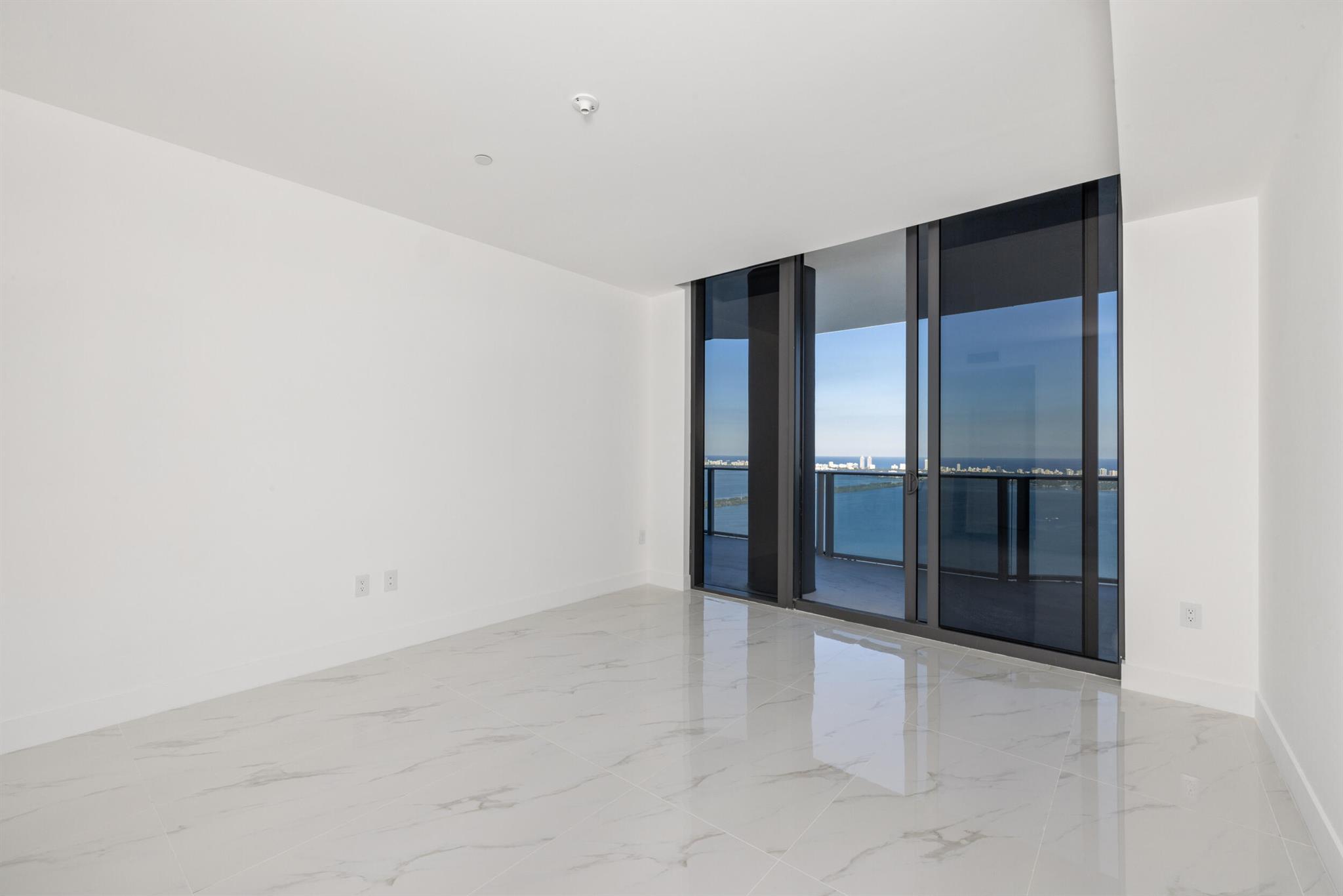 700 NE 24th St #Penthouse Mansion-6003 Miami, FL 33137