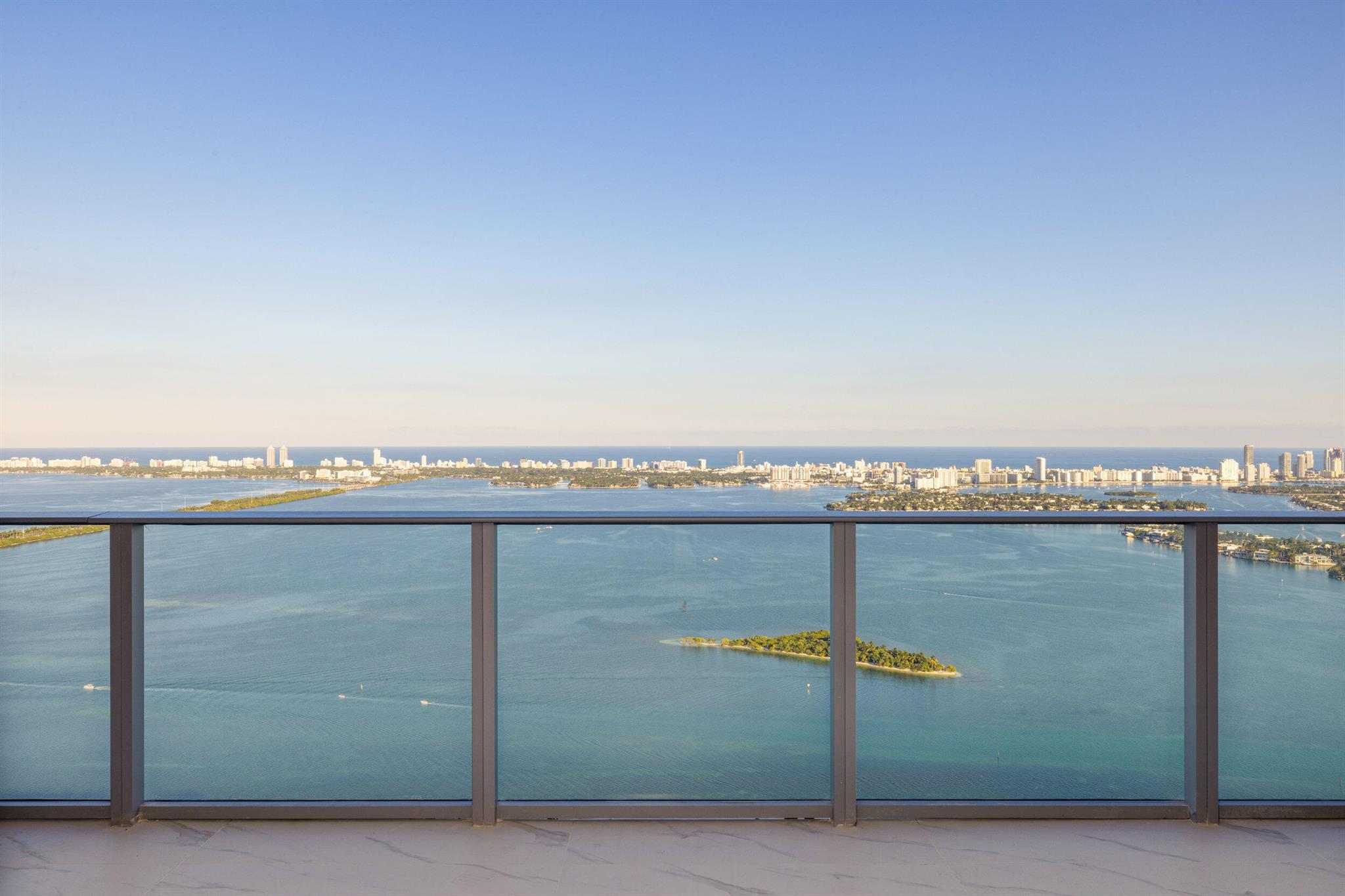 700 NE 24th St #Penthouse Mansion-6003 Miami, FL 33137