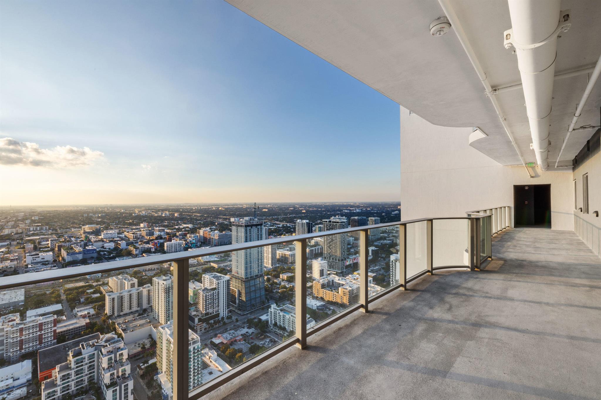 700 NE 24th St #Penthouse Mansion-6003 Miami, FL 33137