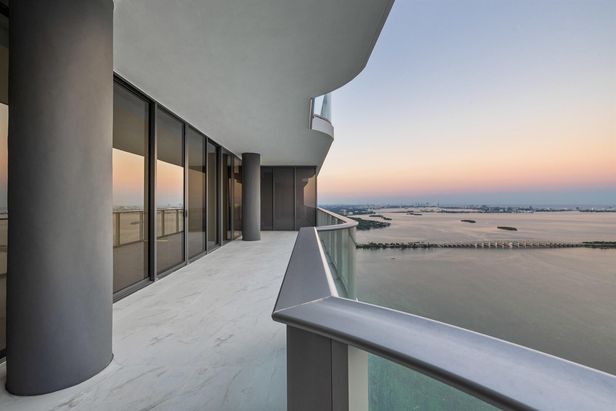 700 NE 24th St #Penthouse Mansion-6003 Miami, FL 33137