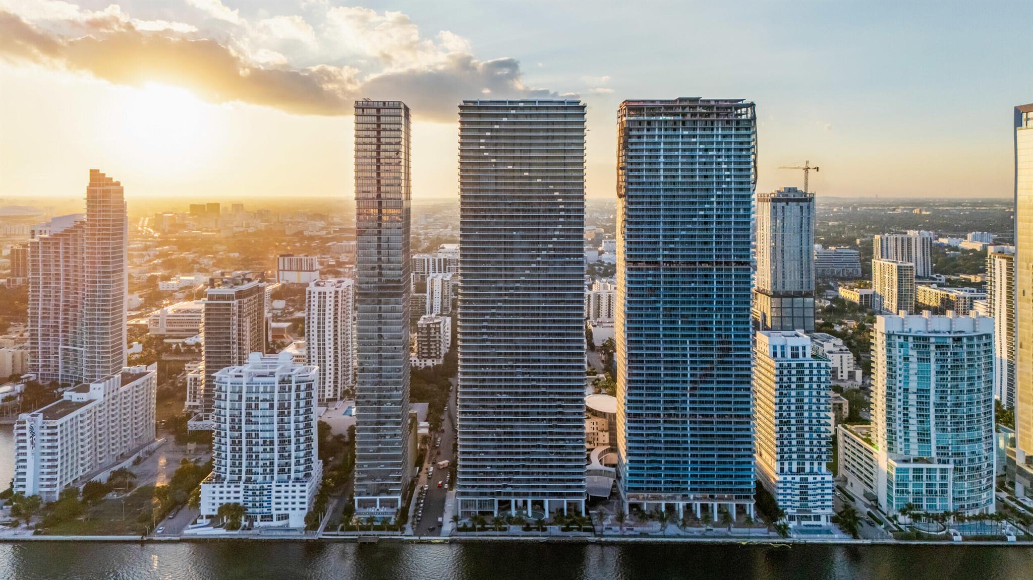 700 NE 24th St #Penthouse Mansion-6003 Miami, FL 33137