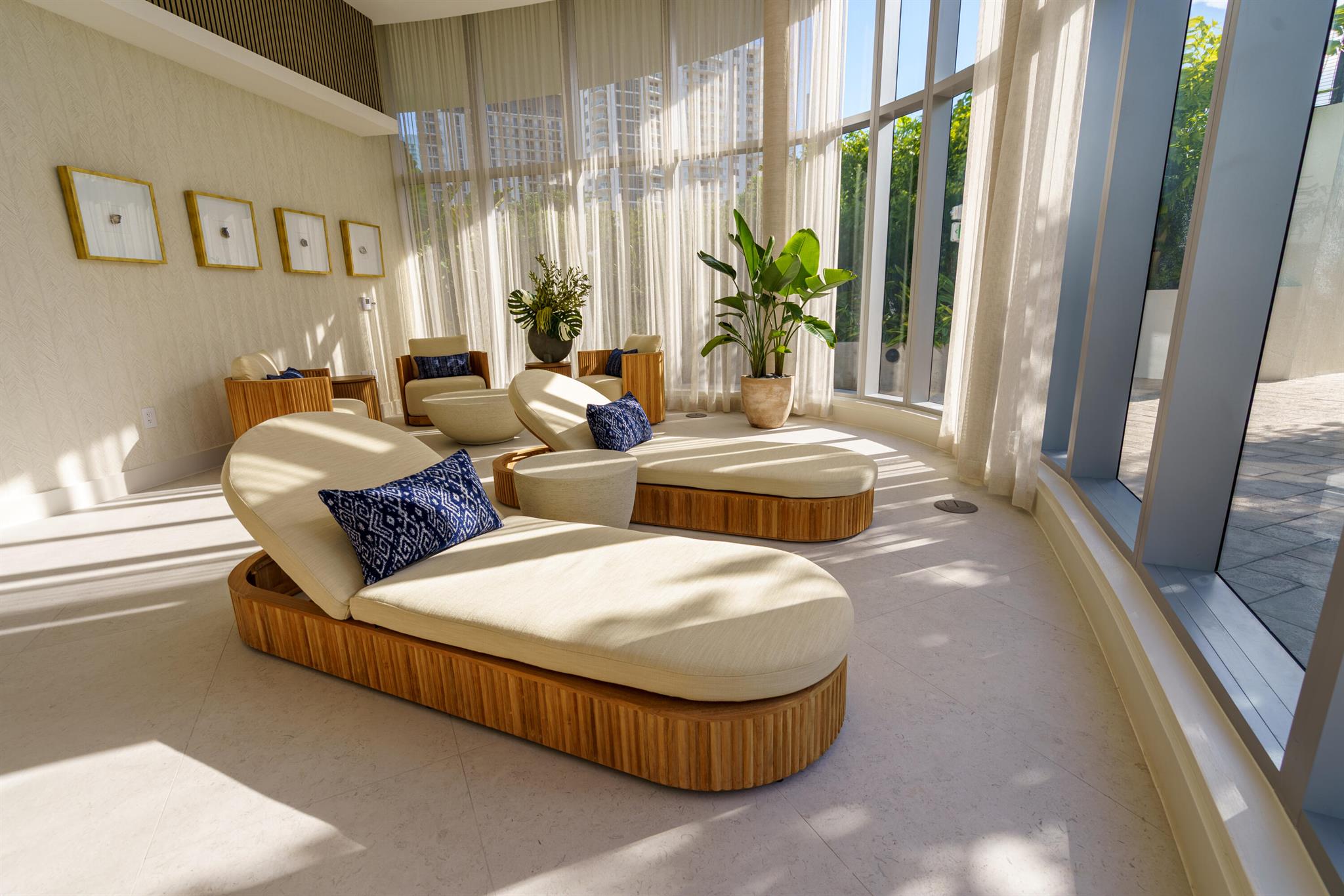 700 NE 24th St #Penthouse Mansion-6003 Miami, FL 33137