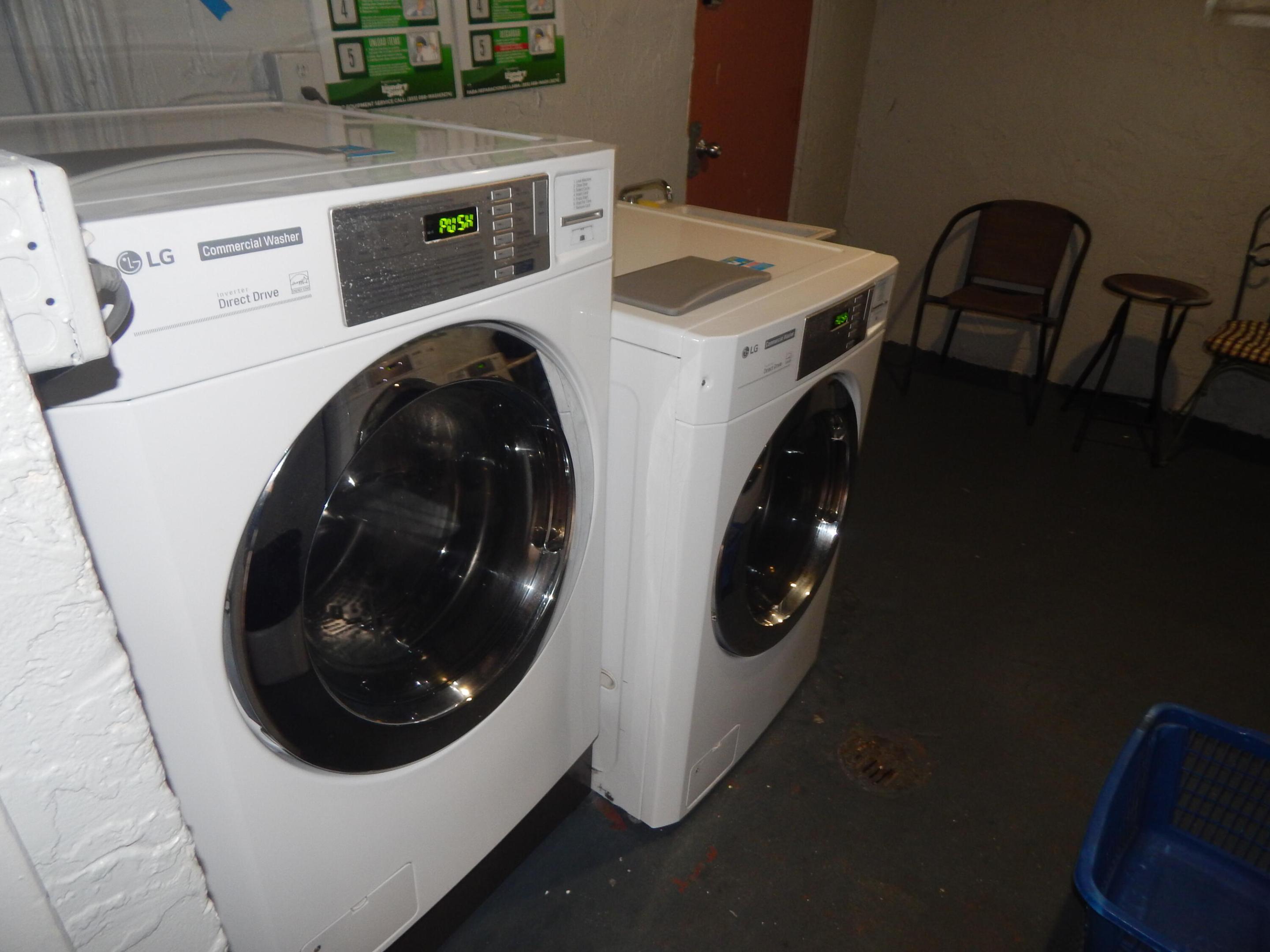 225 Bonnie Blvd #204 Palm Springs, FL 33461