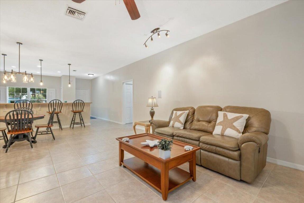 1410 4th Ct Vero Beach, FL 32960