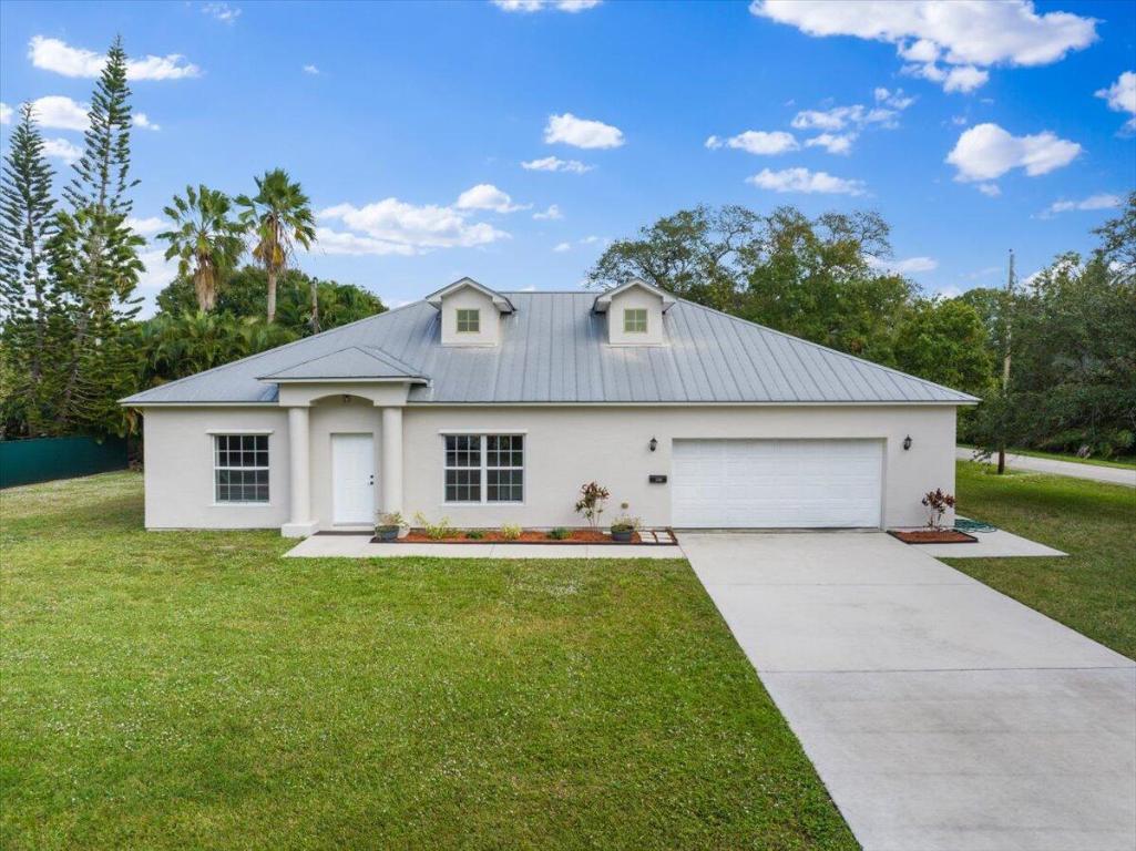 1410 4th Ct Vero Beach, FL 32960