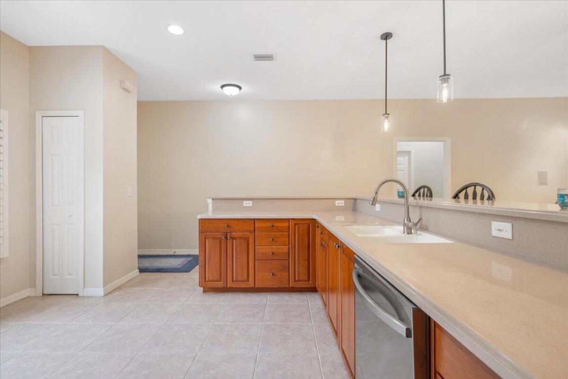 1410 4th Ct Vero Beach, FL 32960