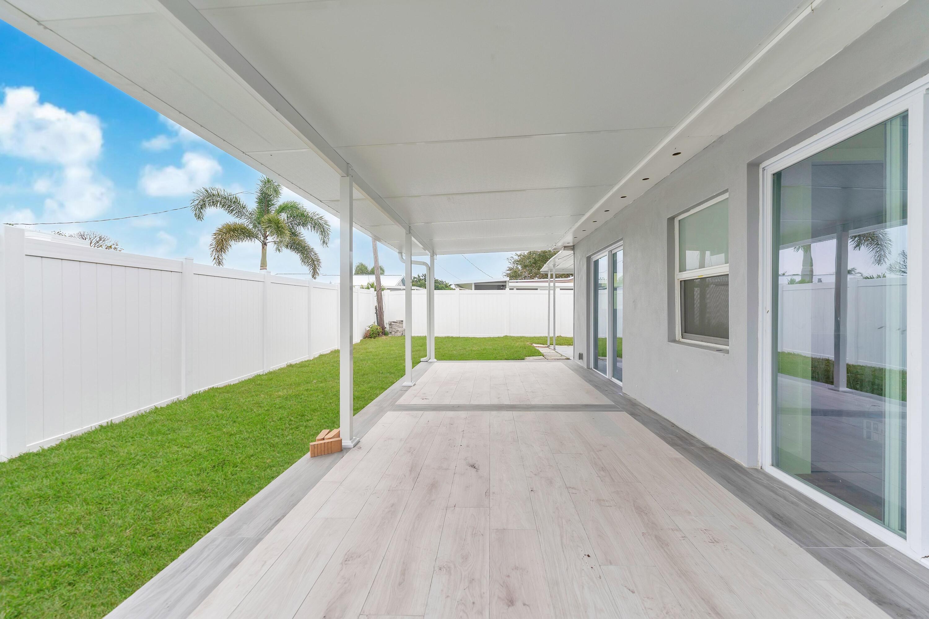 1115 Stillwater Jupiter, FL 33458