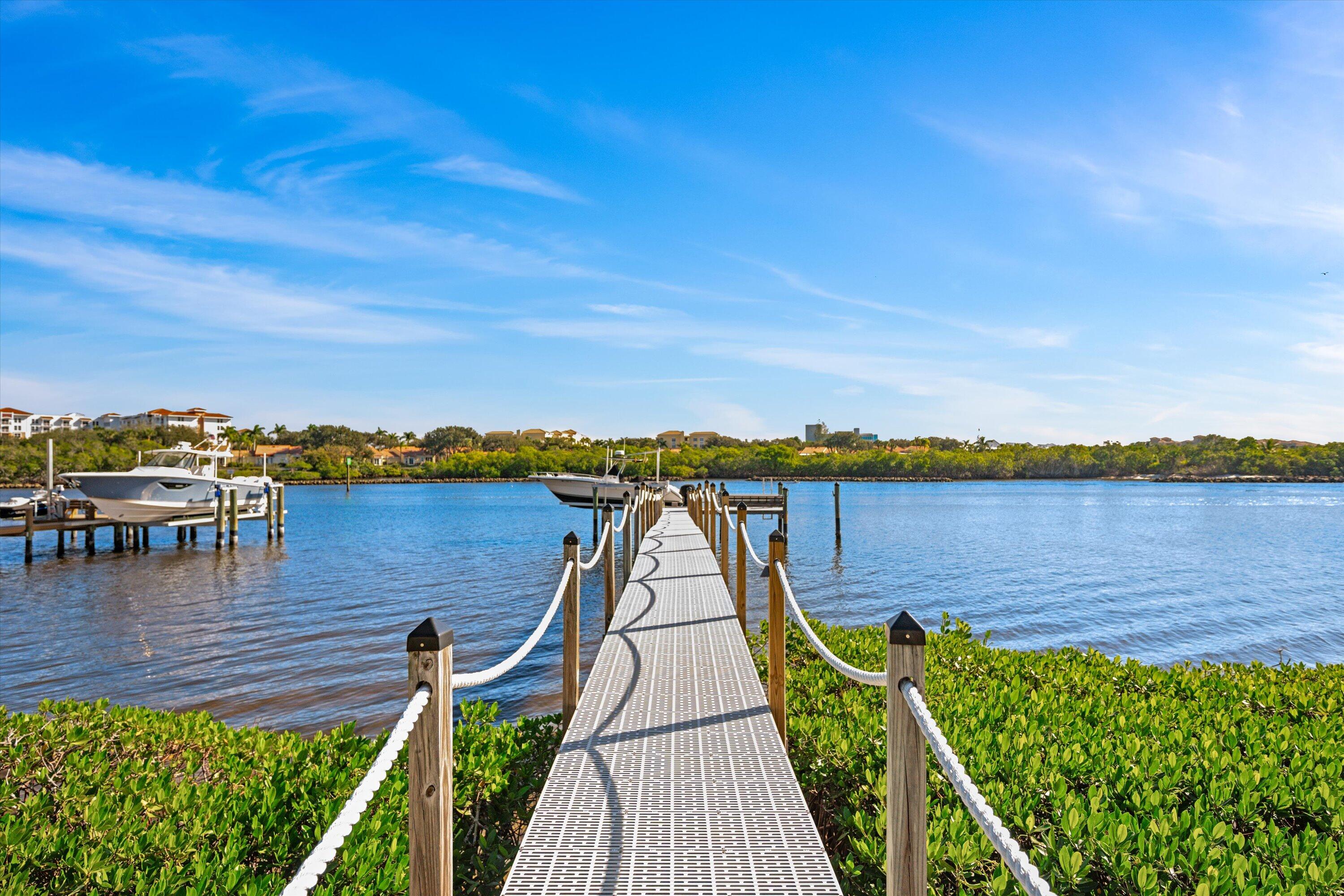 3164 Casseekey Is Jupiter, FL 33477