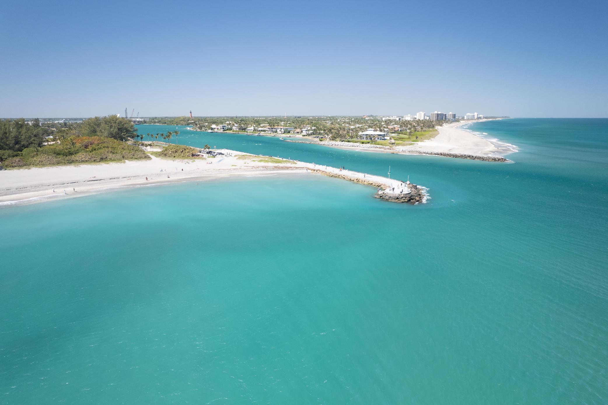 3164 Casseekey Is Jupiter, FL 33477