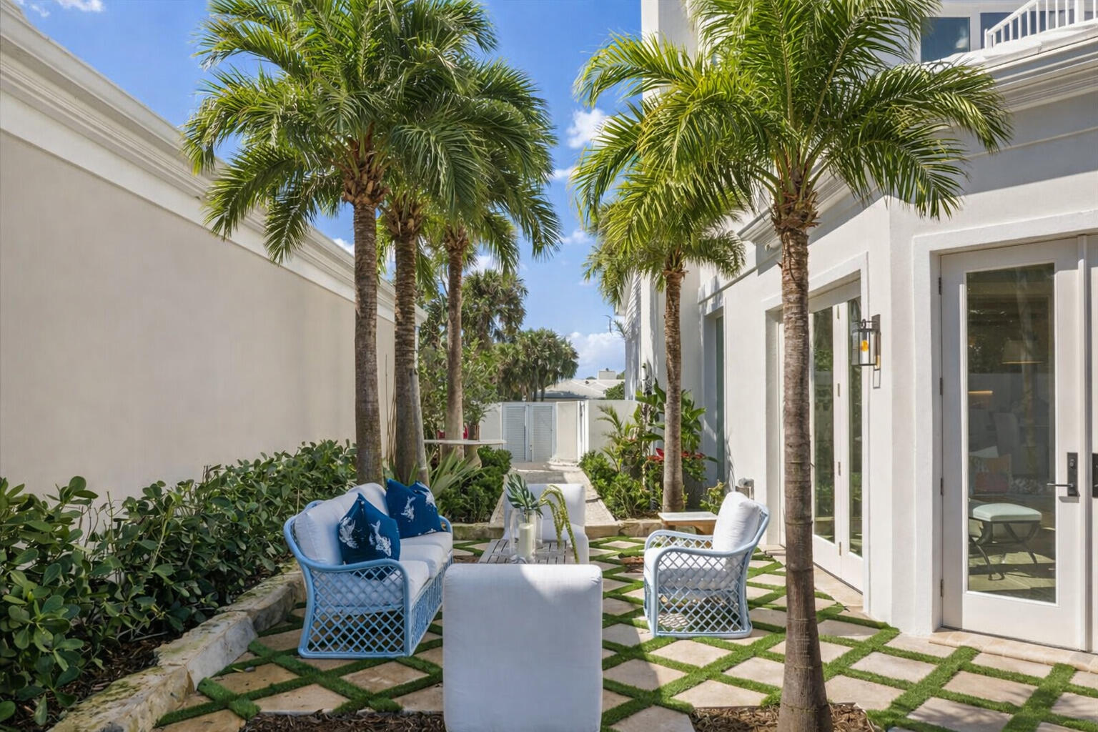 171 S Camelia Vero Beach, FL 32963