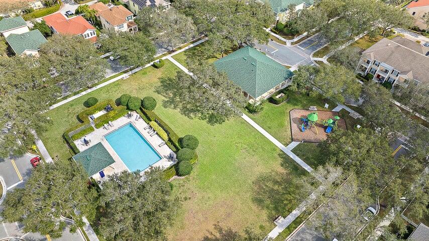 145 Waterford Jupiter, FL 33458