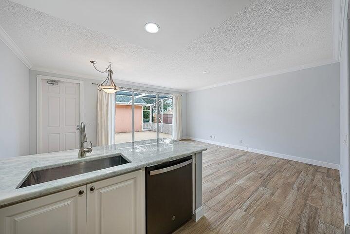 145 Waterford Jupiter, FL 33458