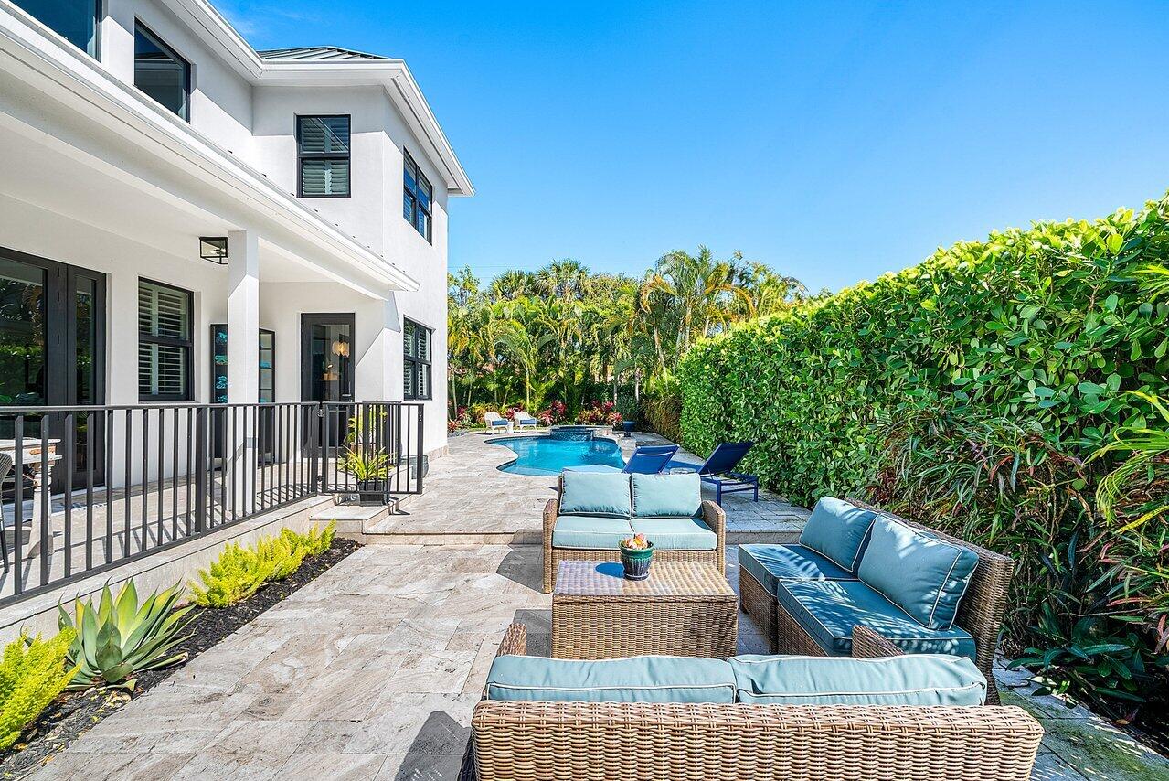 6 NW 11th Delray Beach, FL 33444