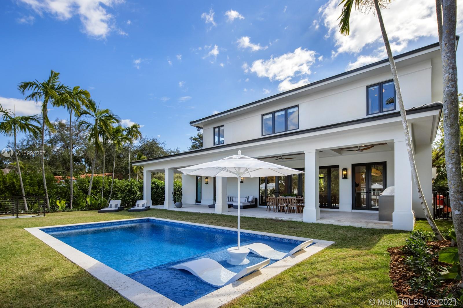 715 S Alhambra Cir Coral Gables, FL 33146