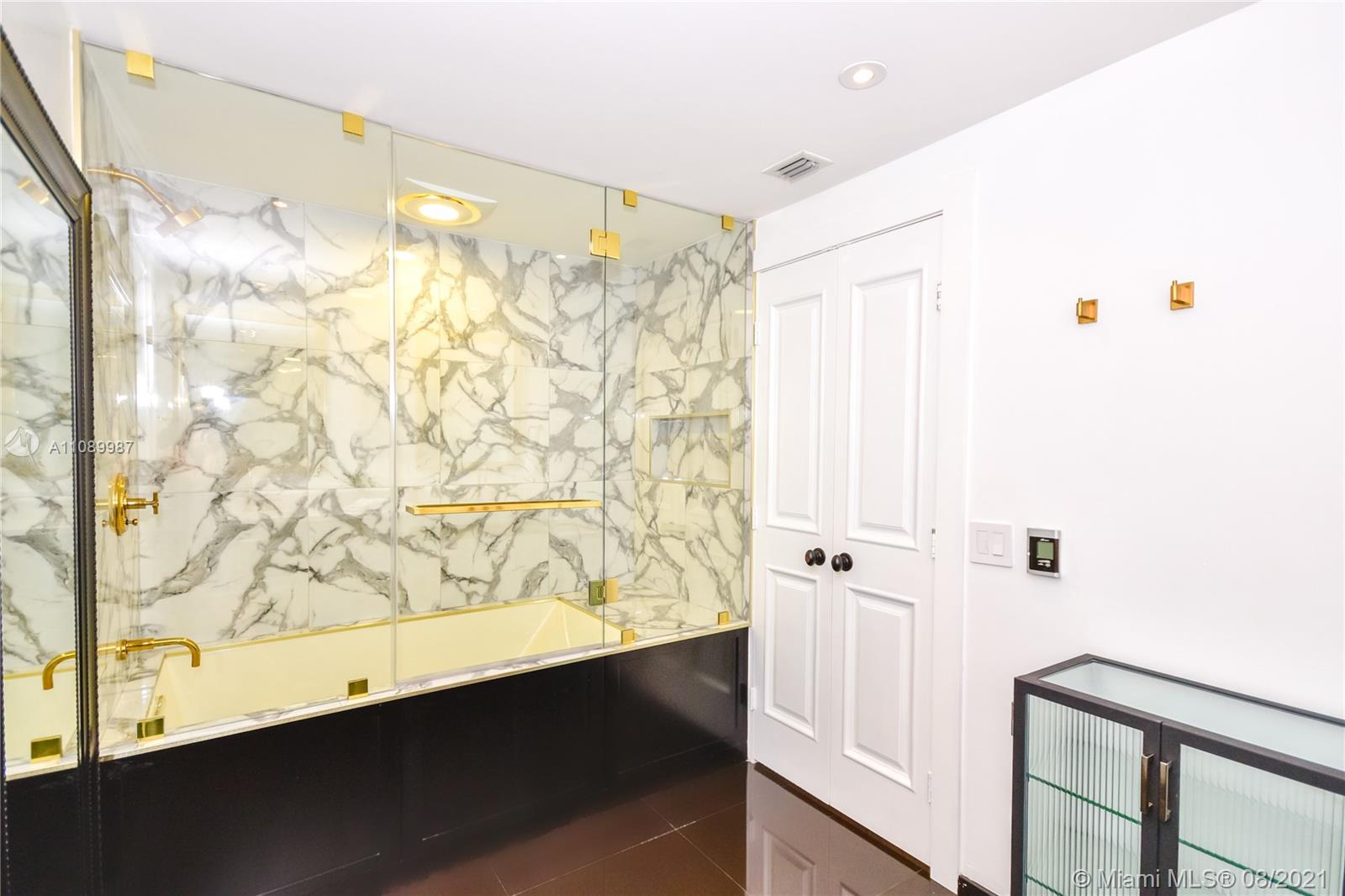 image Courts Brickell Key18