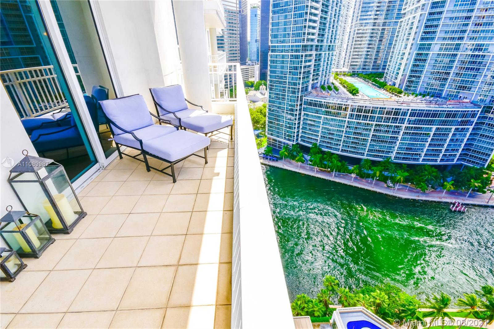 image Courts Brickell Key30