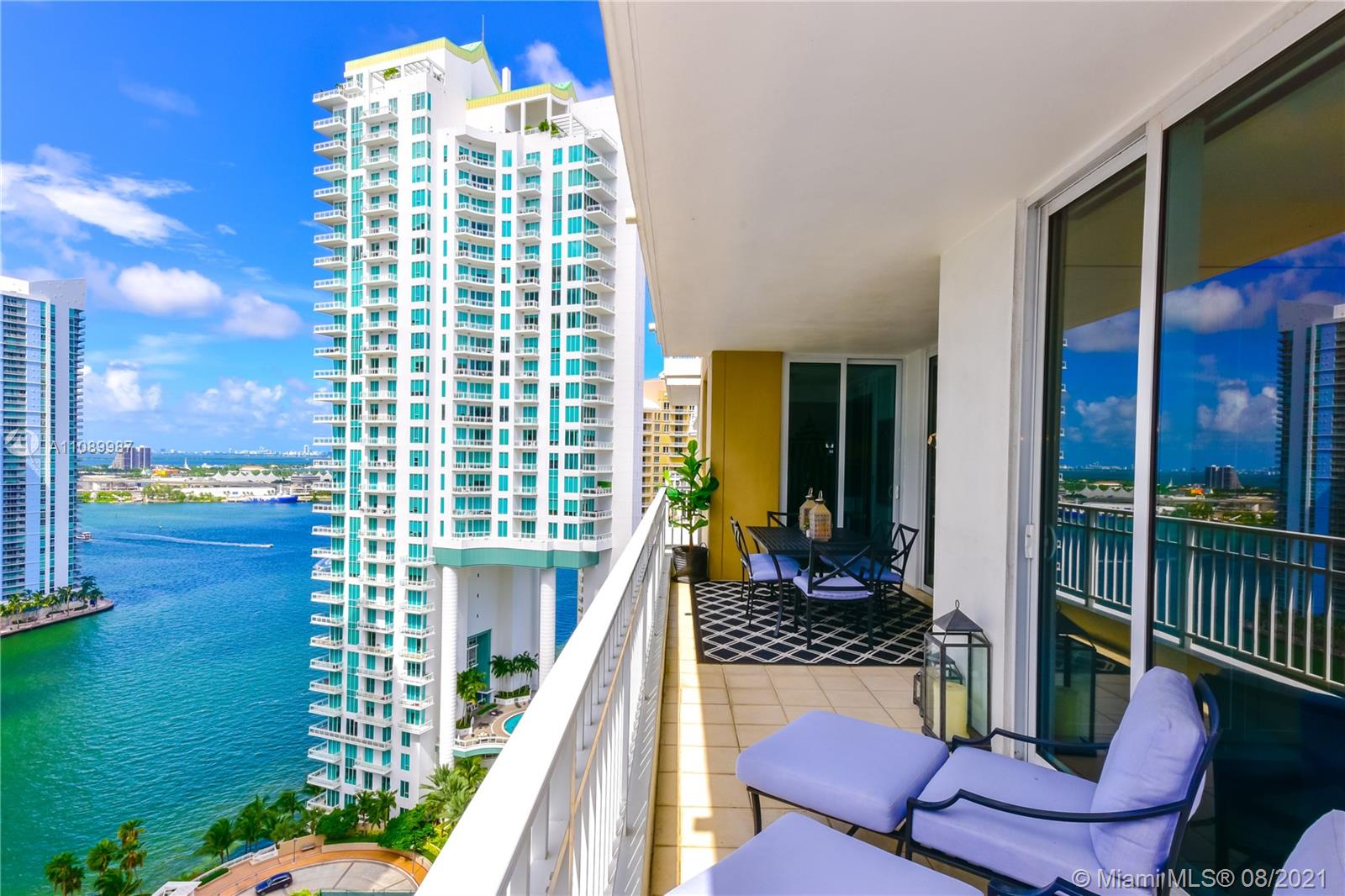 image Courts Brickell Key32