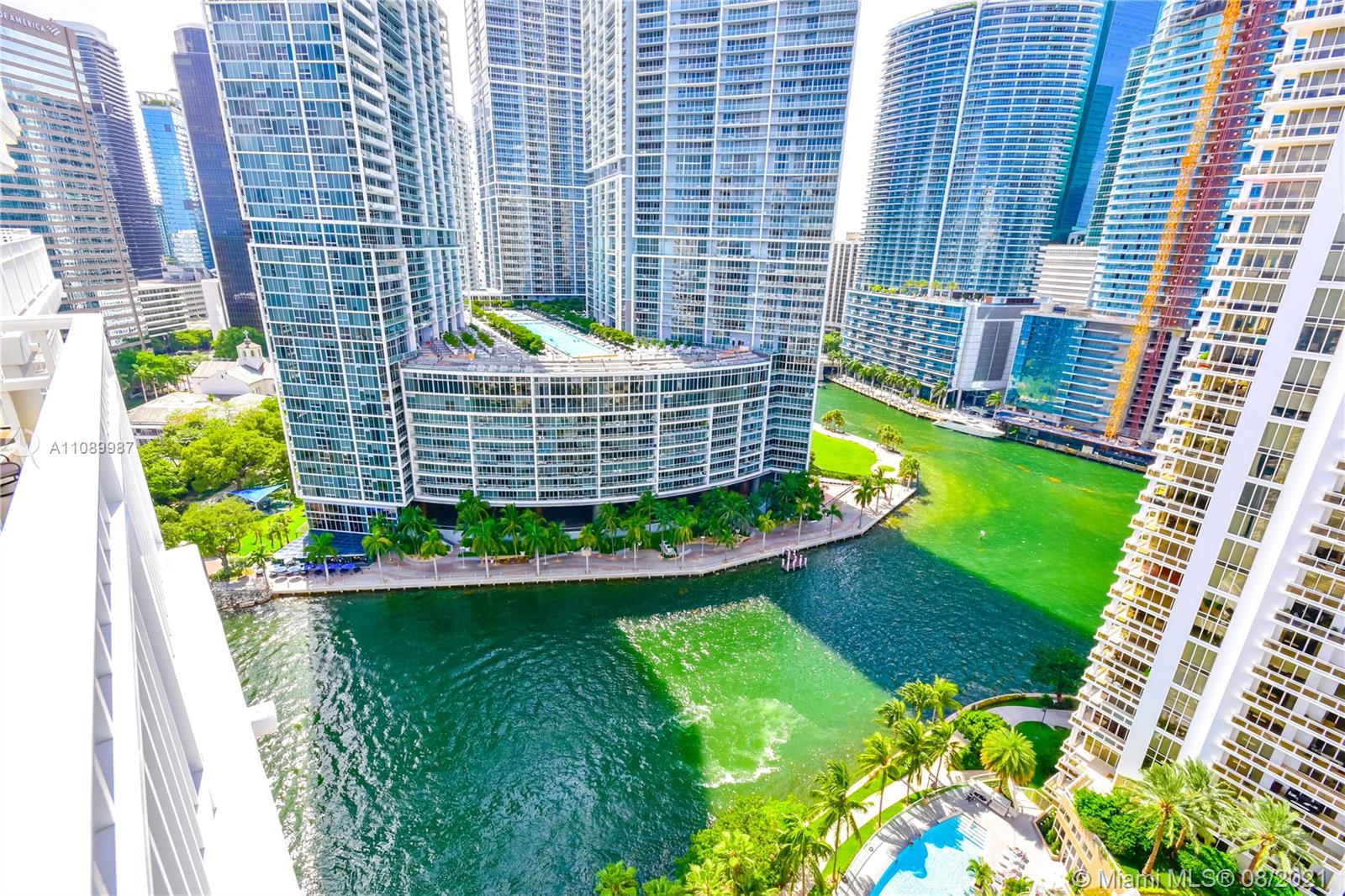 image Courts Brickell Key33