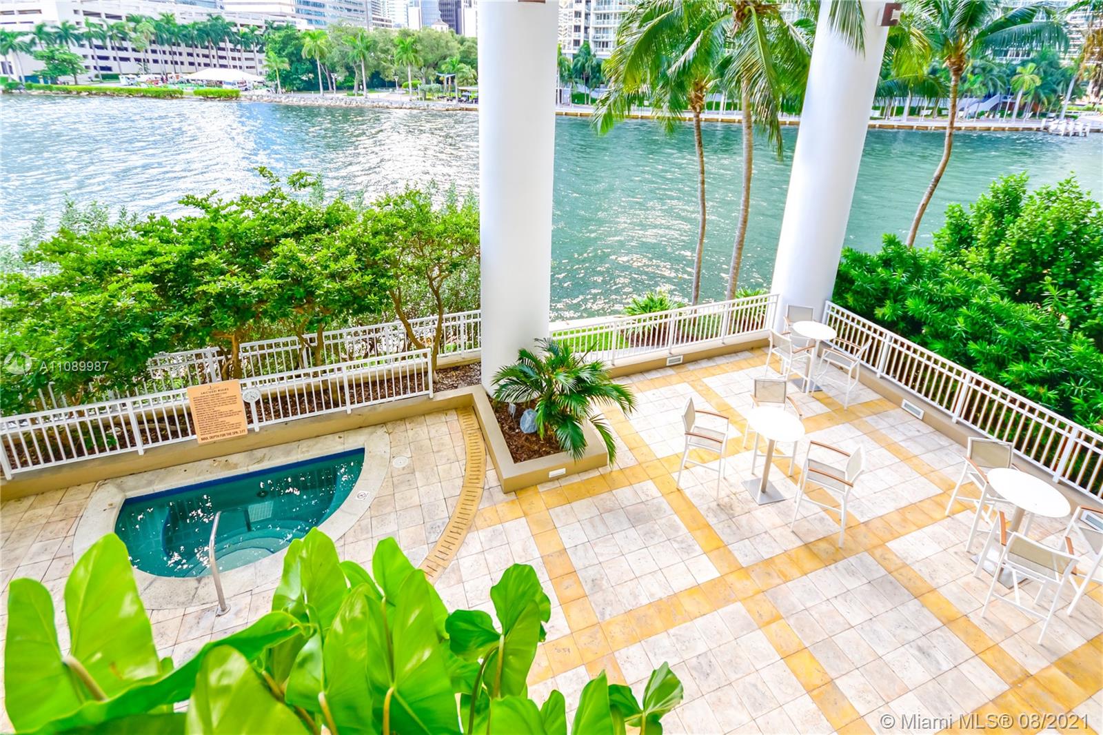 image Courts Brickell Key36