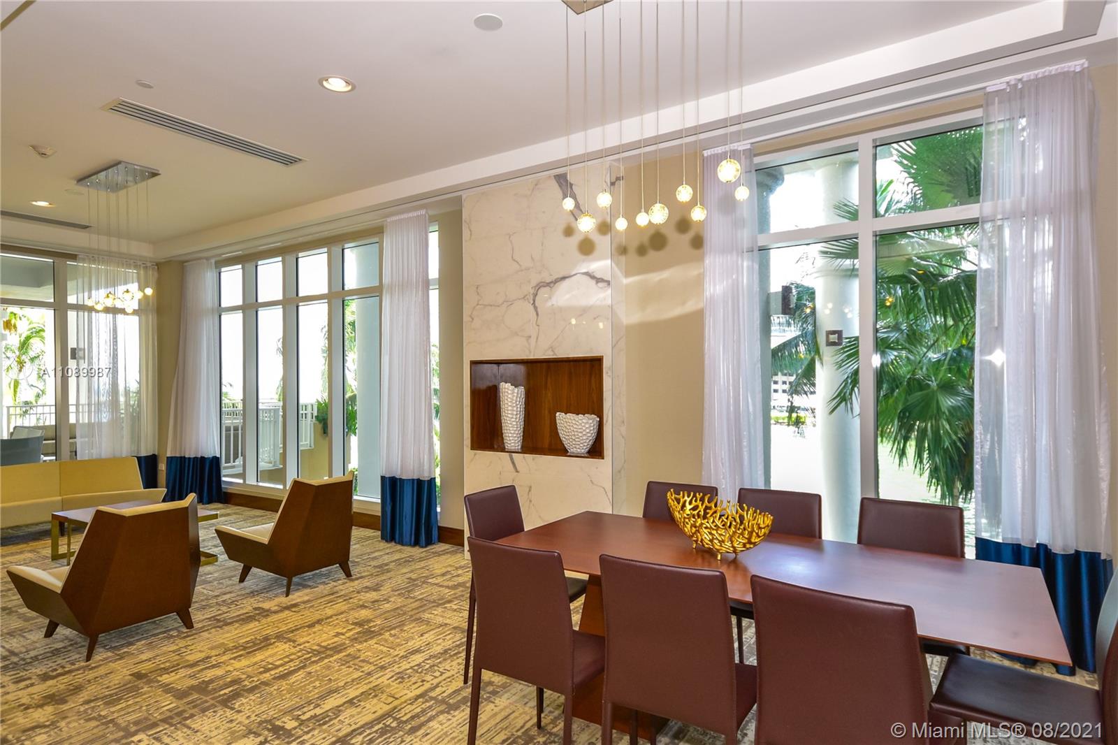 image Courts Brickell Key42