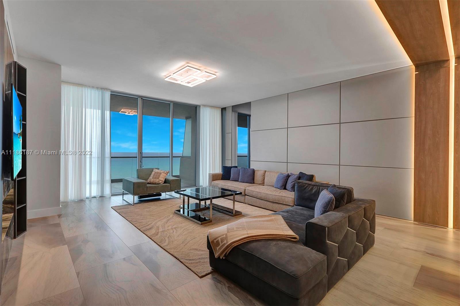 18501 Collins Ave #3502