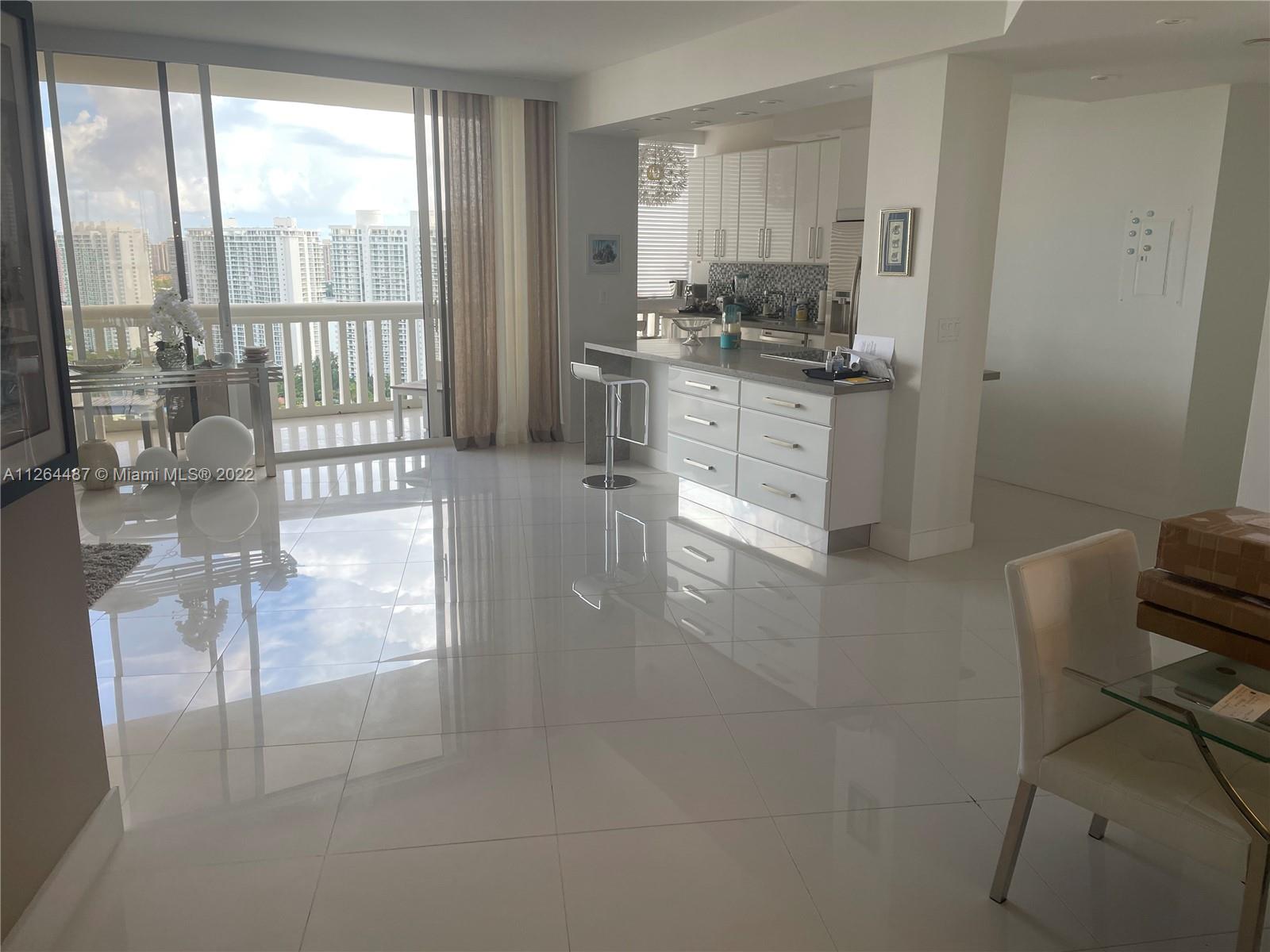 1000 E Island Blvd #3105
