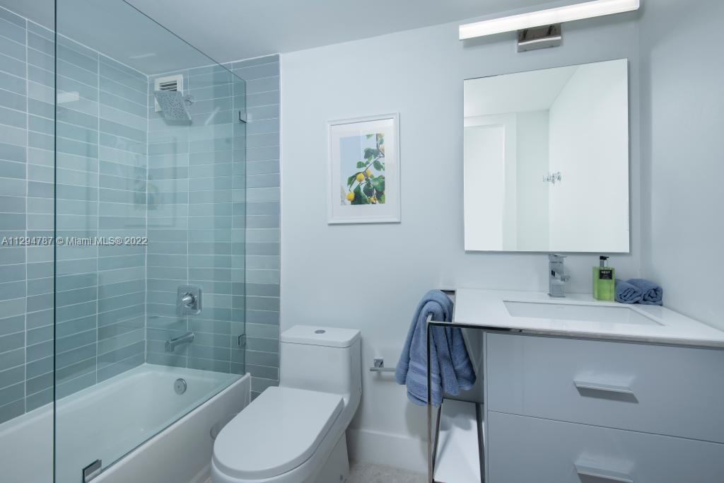 345 Ocean Dr #1007 Miami Beach, FL 33139