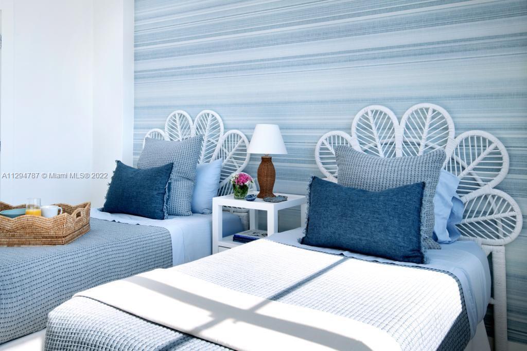 345 Ocean Dr #1007 Miami Beach, FL 33139