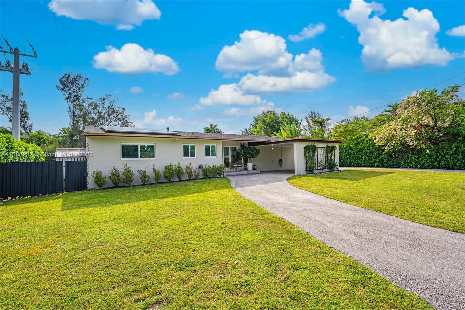 6380 SW 63rd Ave,South Miami, FL 33143