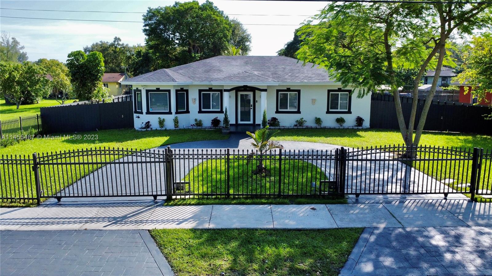 8153 NW 14th Ave