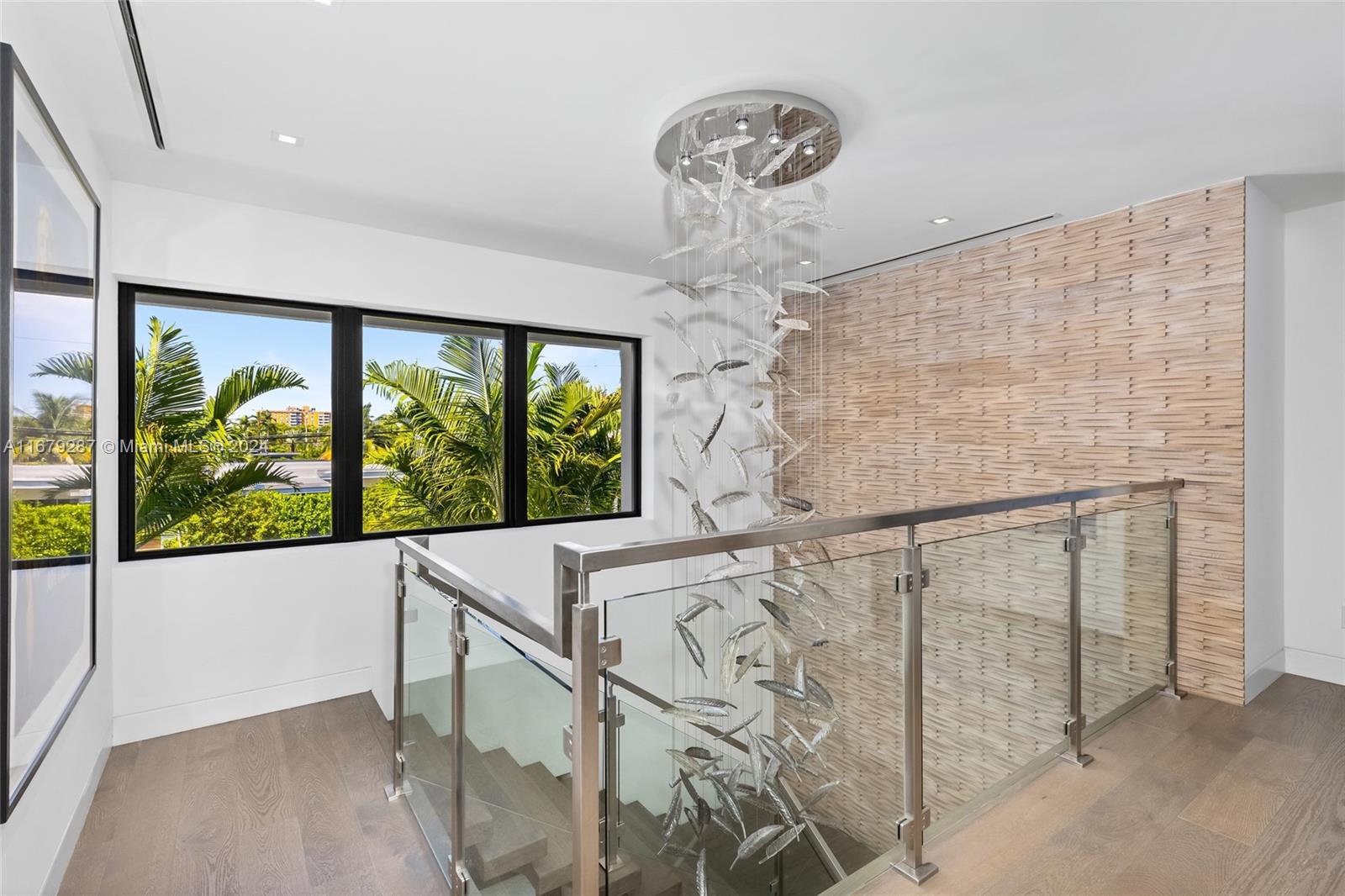 2370 Bayview Ln North Miami, FL 33181 2370 Bayview Ln North Miami, FL 33181