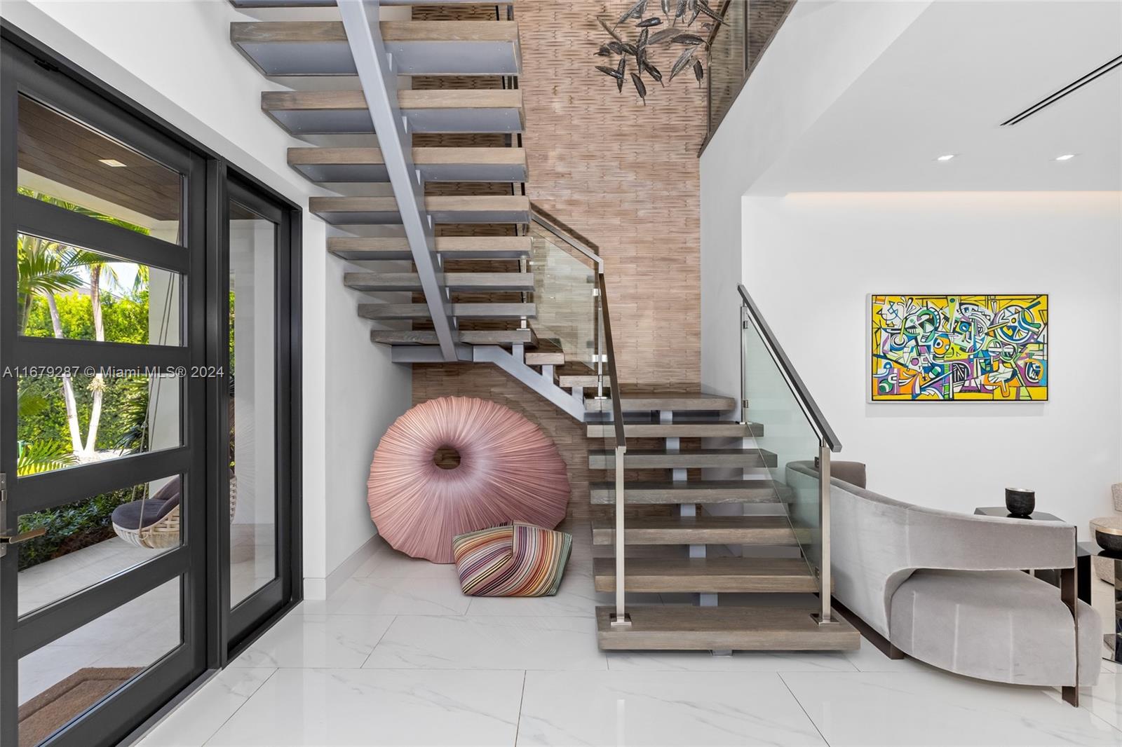 2370 Bayview Ln North Miami, FL 33181 2370 Bayview Ln North Miami, FL 33181