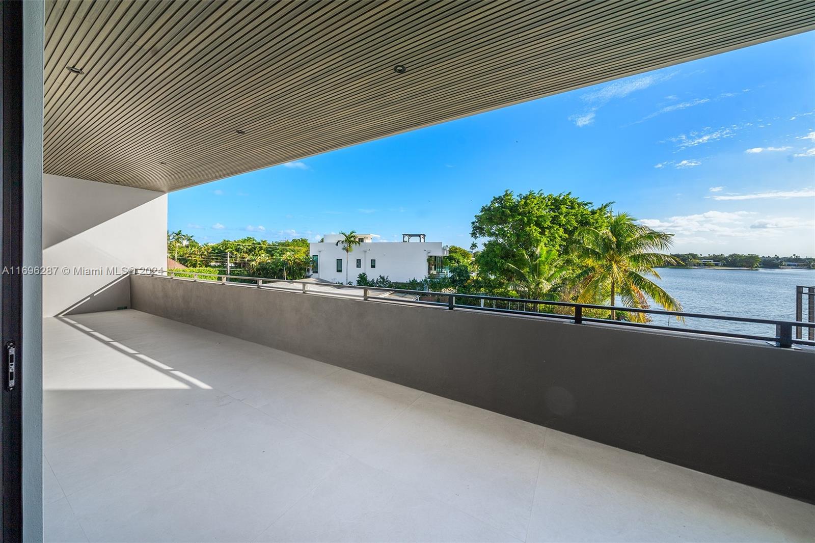 1940 NE 193rd St Miami, FL 33179 1940 NE 193rd St Miami, FL 33179
