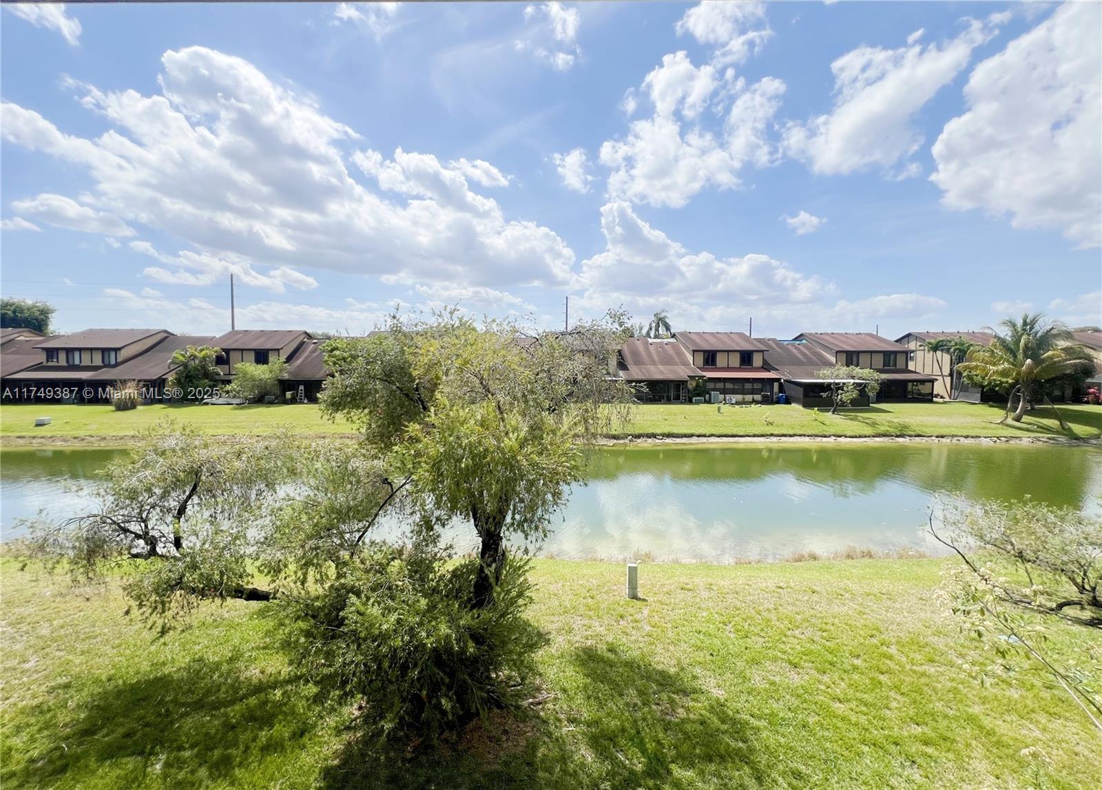 image Springtree Lakes19