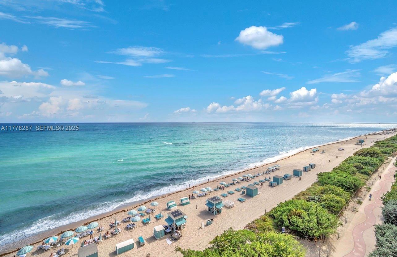 image The Carillon Center Tower20