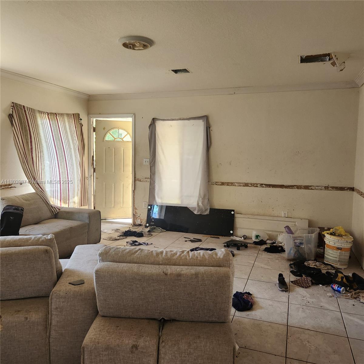 337 NW 49th St,Miami, FL 33127