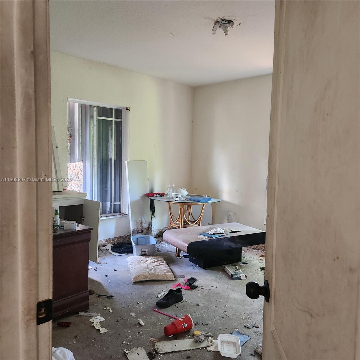 337 NW 49th St,Miami, FL 33127