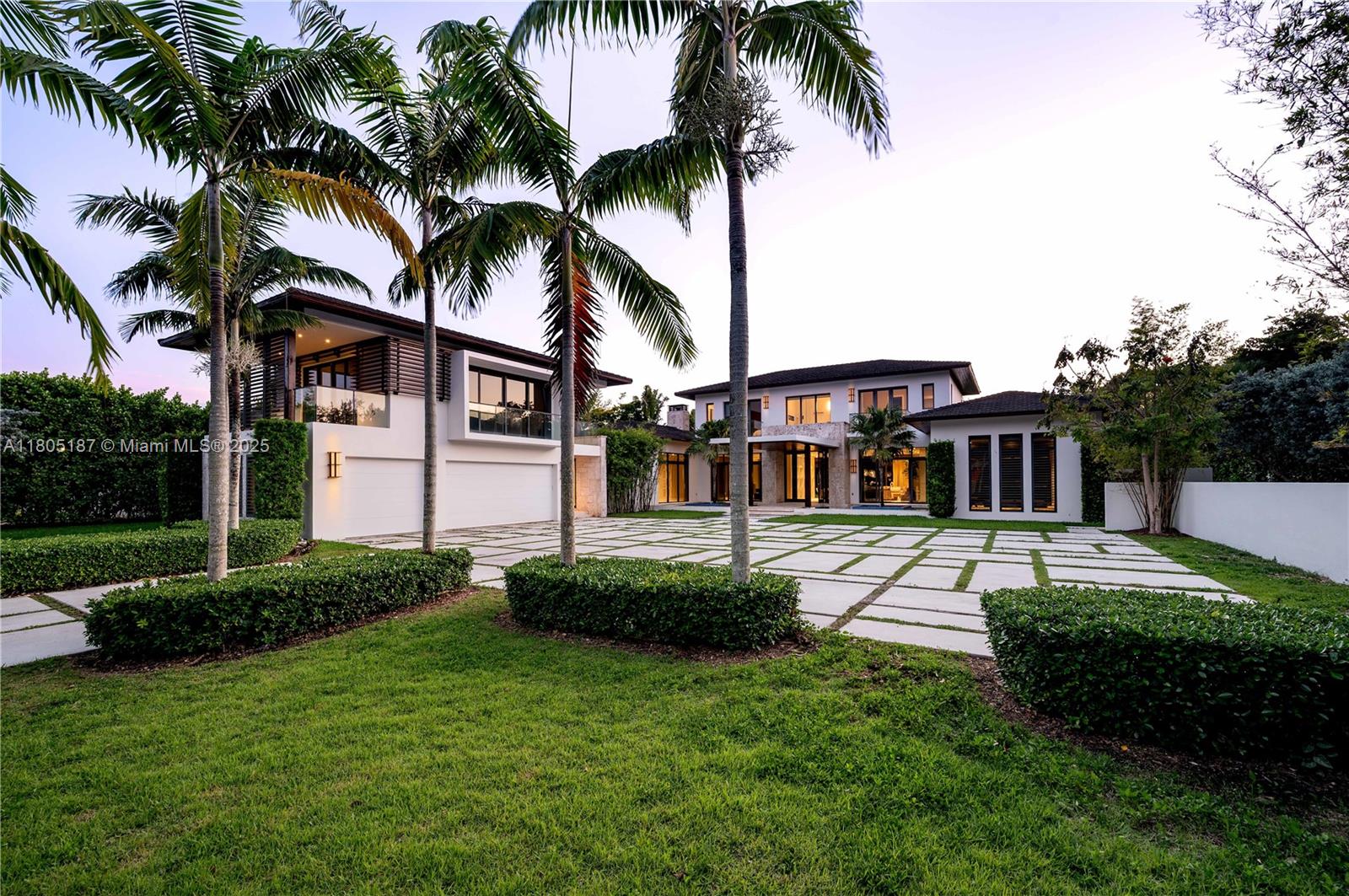 9000 SW 63rd Ct Pinecrest, FL 33156