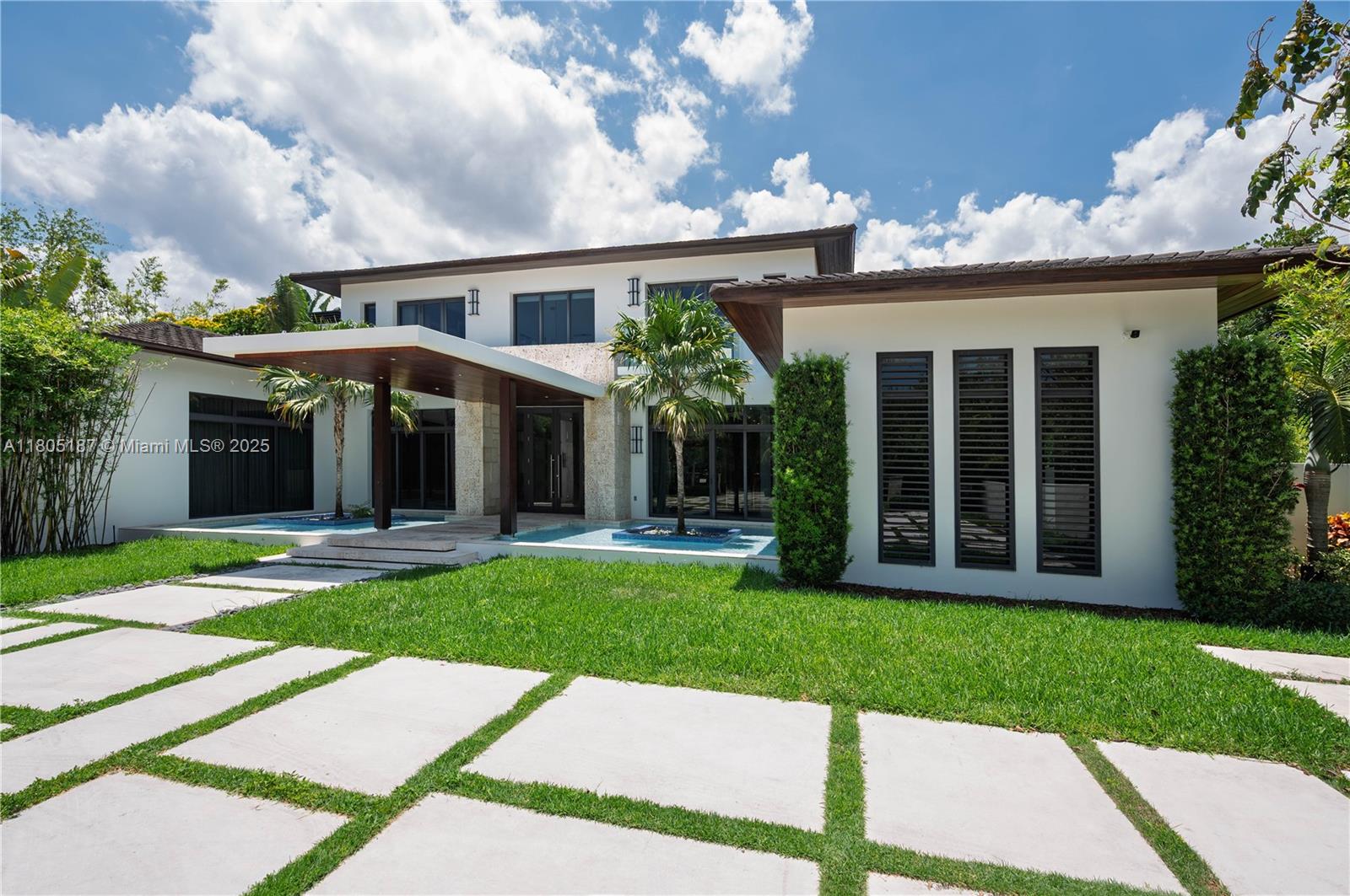 9000 SW 63rd Ct Pinecrest, FL 33156