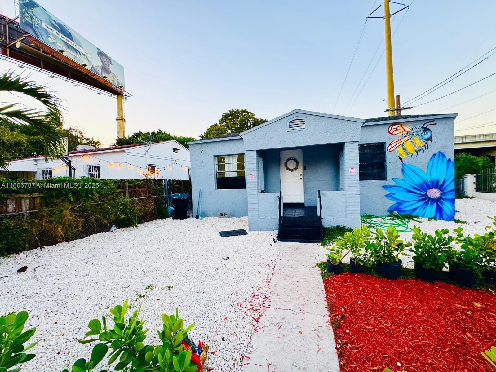 301 NW 37th St Miami, FL 33127